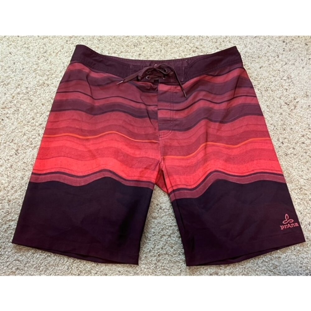 Prana Men's Sediment Burgundy Red Stripe Board Shorts Trunks Size 38 Waist EUC